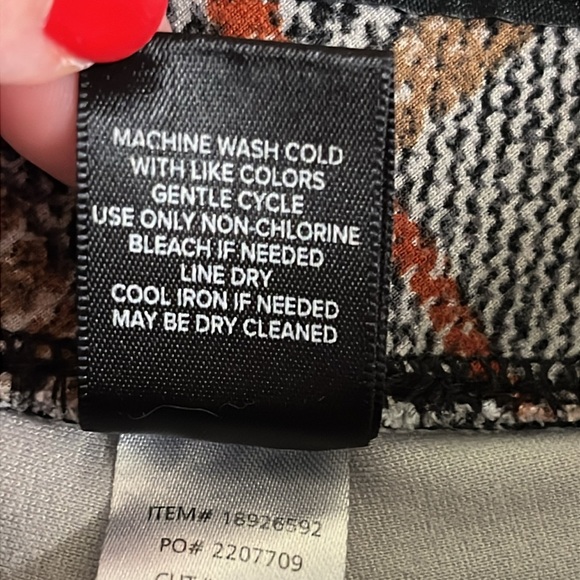 Torrid Pocket Flare Luxe Ponte High-Rise Plaid Pant, size 1R - Picture 13 of 17